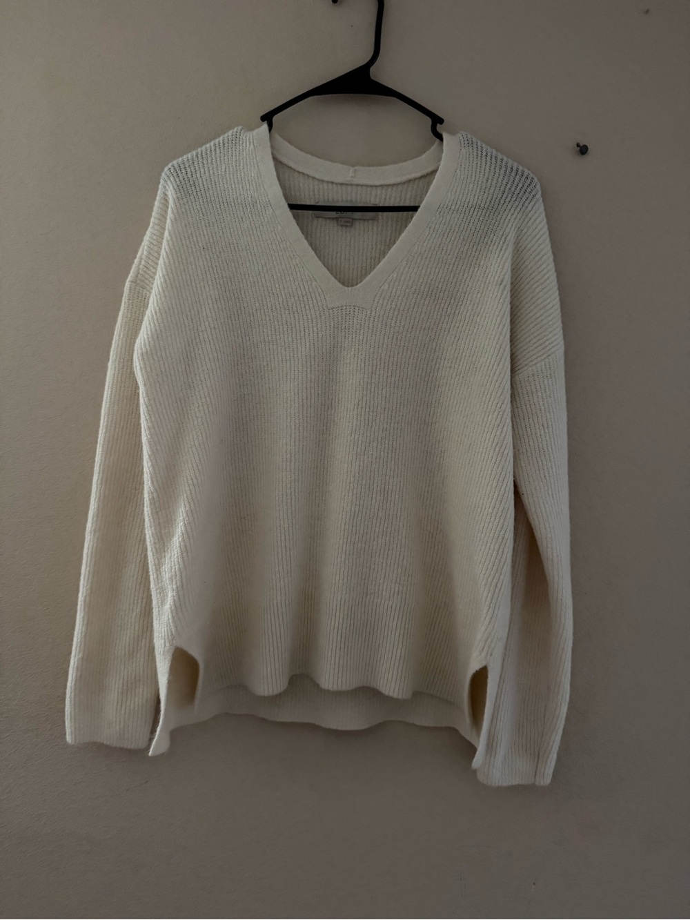 LOFT Cream V-Neck Ribbed Sweater